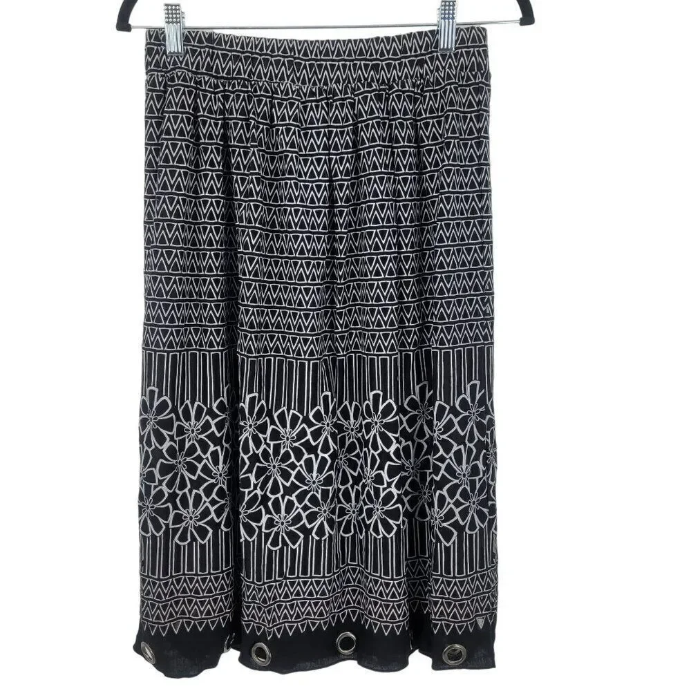 Lapis Skirt M Black White Geometric Floral Grommet Trim Elastic‎ Waist Full Edgy